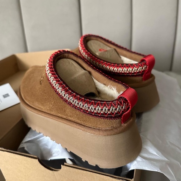 Brand New NWT UGG Tazz Mule Slipper Clog Chestnut Women’s Size 9 - Picture 2 of 13